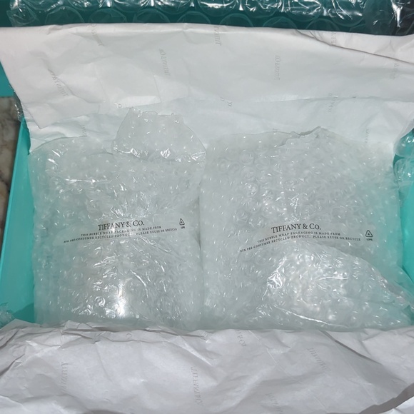 Tiffany & co.  wine glass - Picture 12 of 16